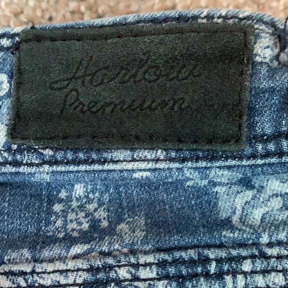 Harlow Premium Jeans - Picture 3 of 5